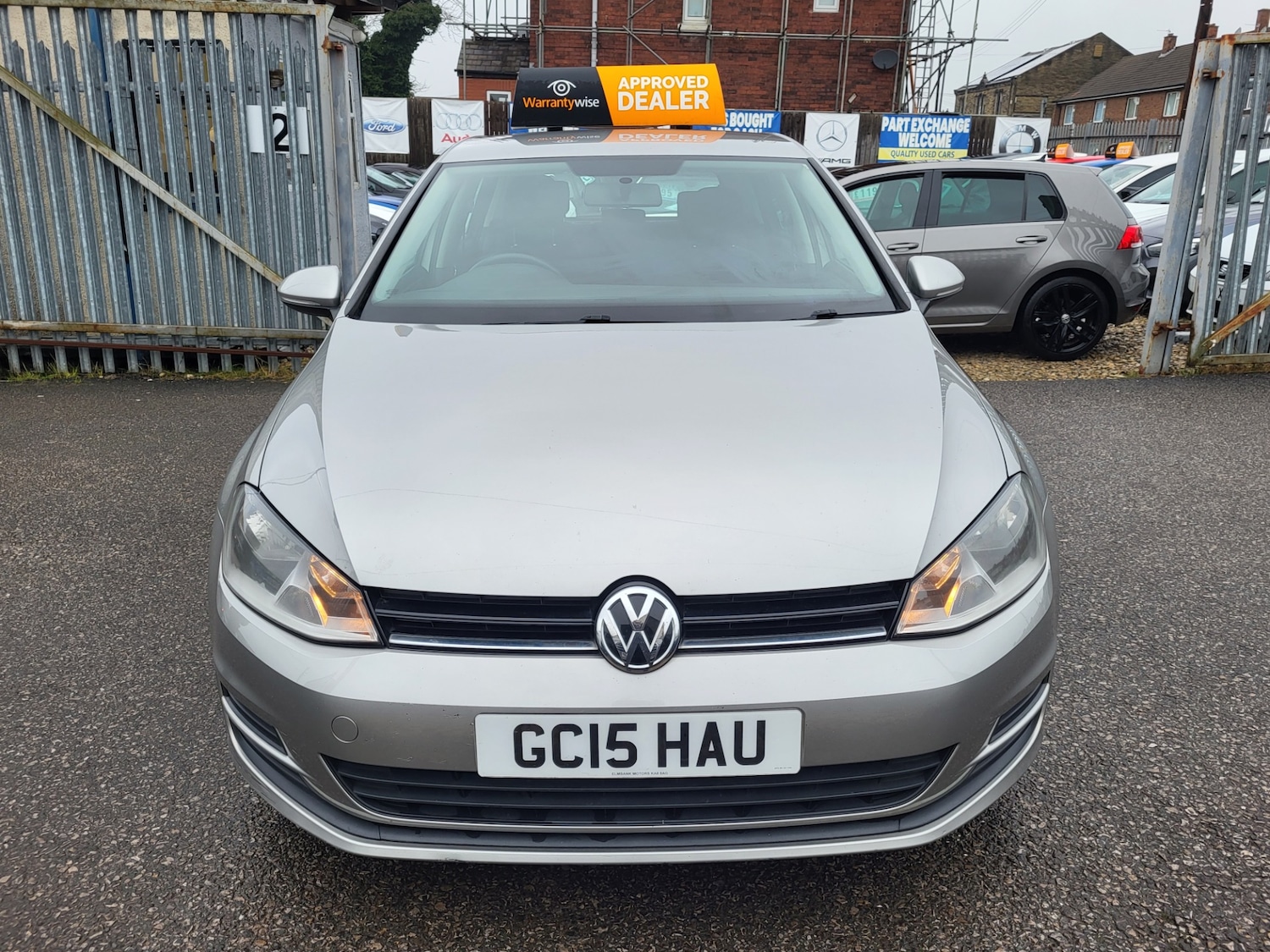 Used Volkswagen Golf 2015 for sale - 77530641: Photo 2