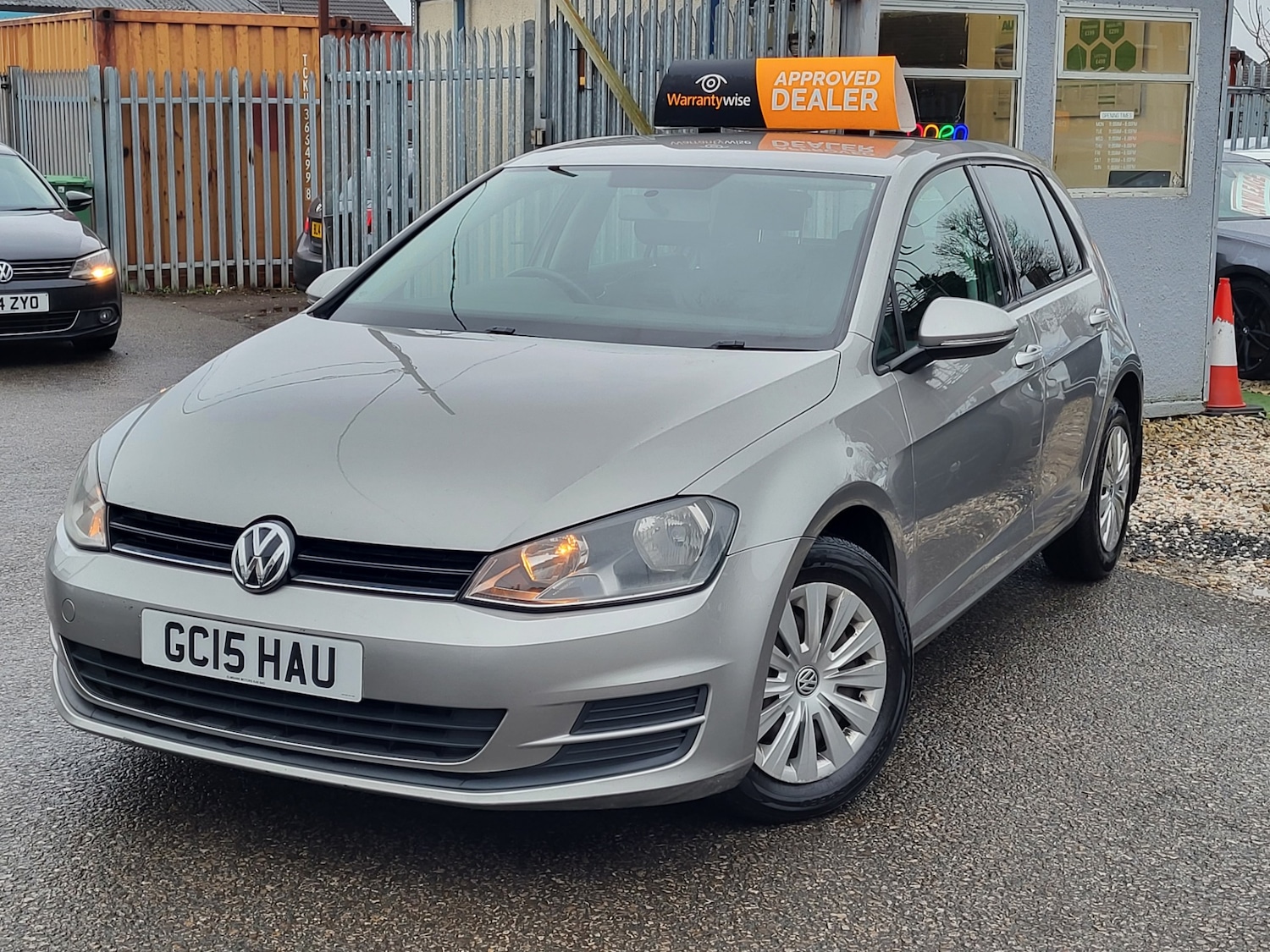 Used Volkswagen Golf 2015 for sale - 77530641: Photo 3
