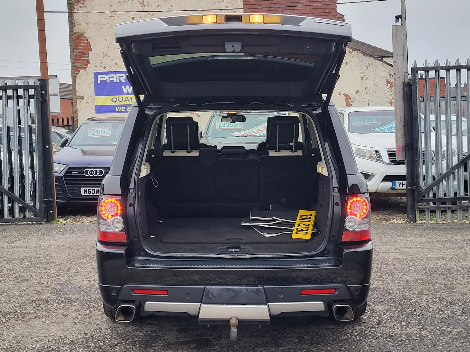 Used Land Rover Range Rover Sport 2012 for sale - 77418385: Photo 11