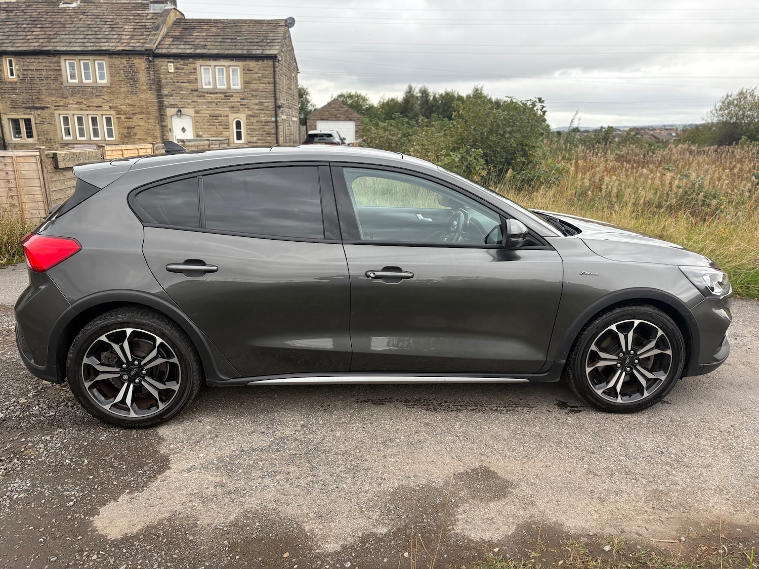 Used Ford Focus 2020 for sale - 77819564: Photo 2