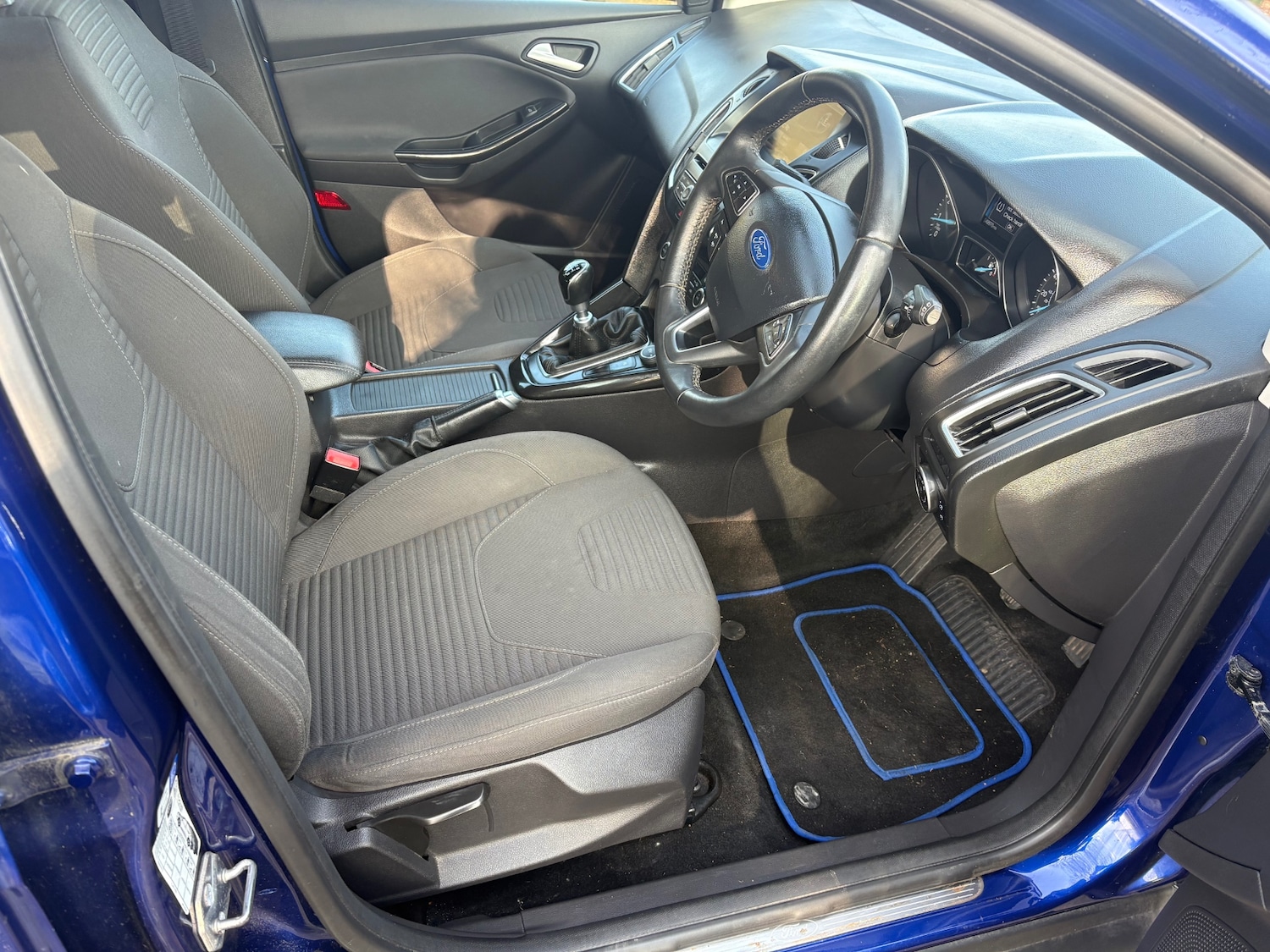 Used Ford Focus 2015 for sale - 77762861: Photo 9