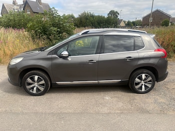 Used Peugeot 2008 2014 for sale - 79319252: Photo