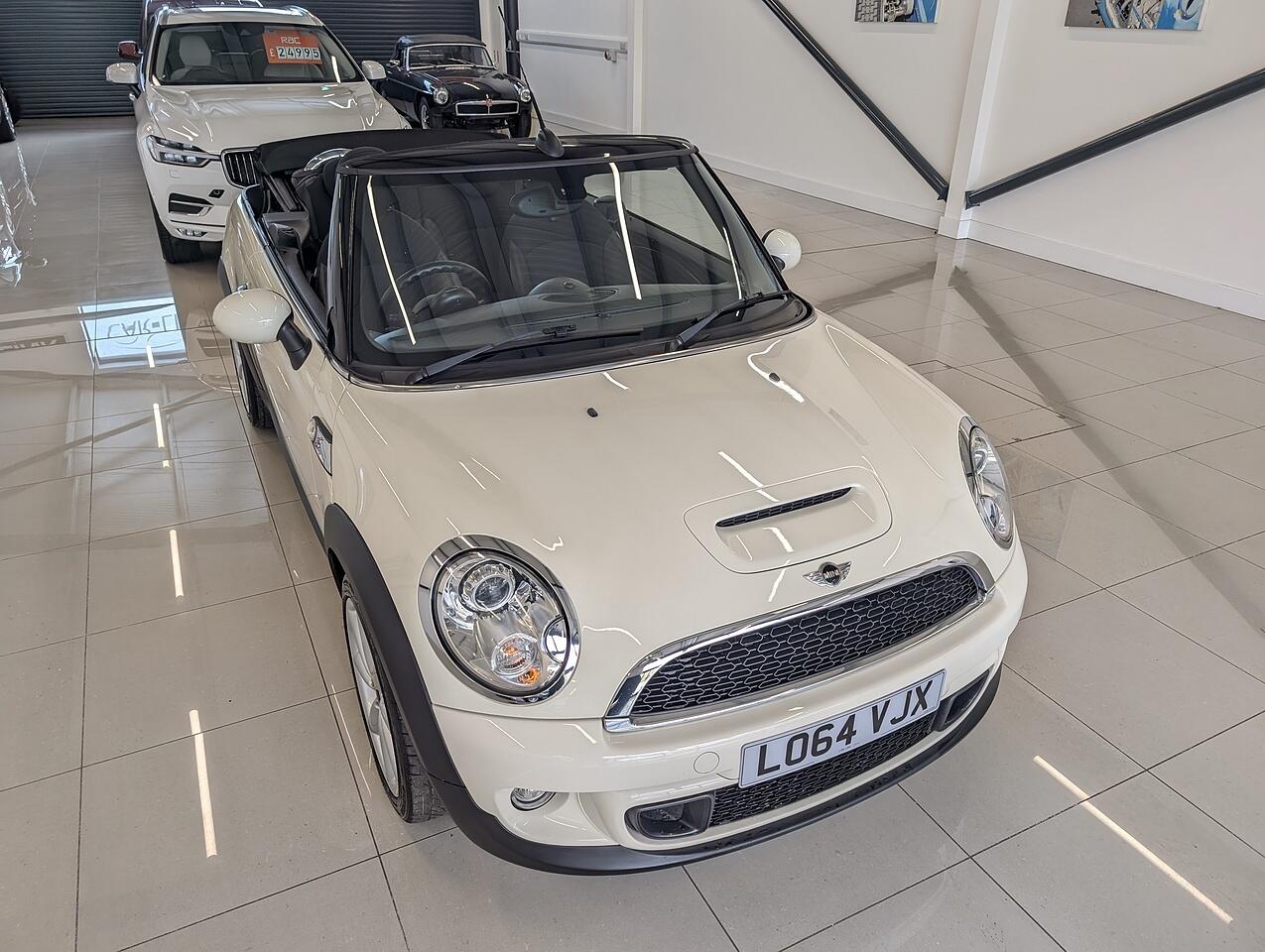 Used MINI Convertible 2015 for sale - 76191027: Photo 7