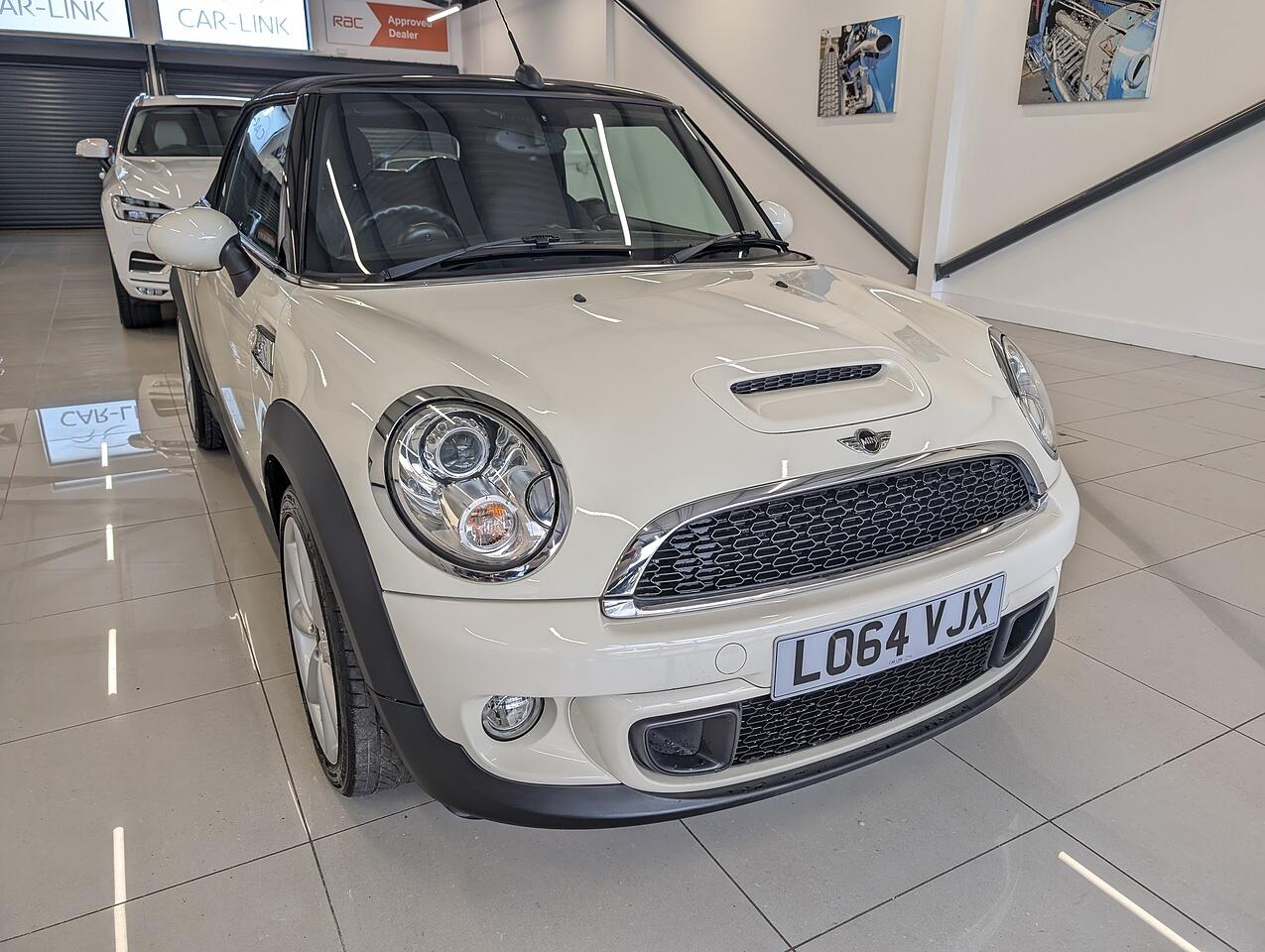 Used MINI Convertible 2015 for sale - 76191027: Photo 8