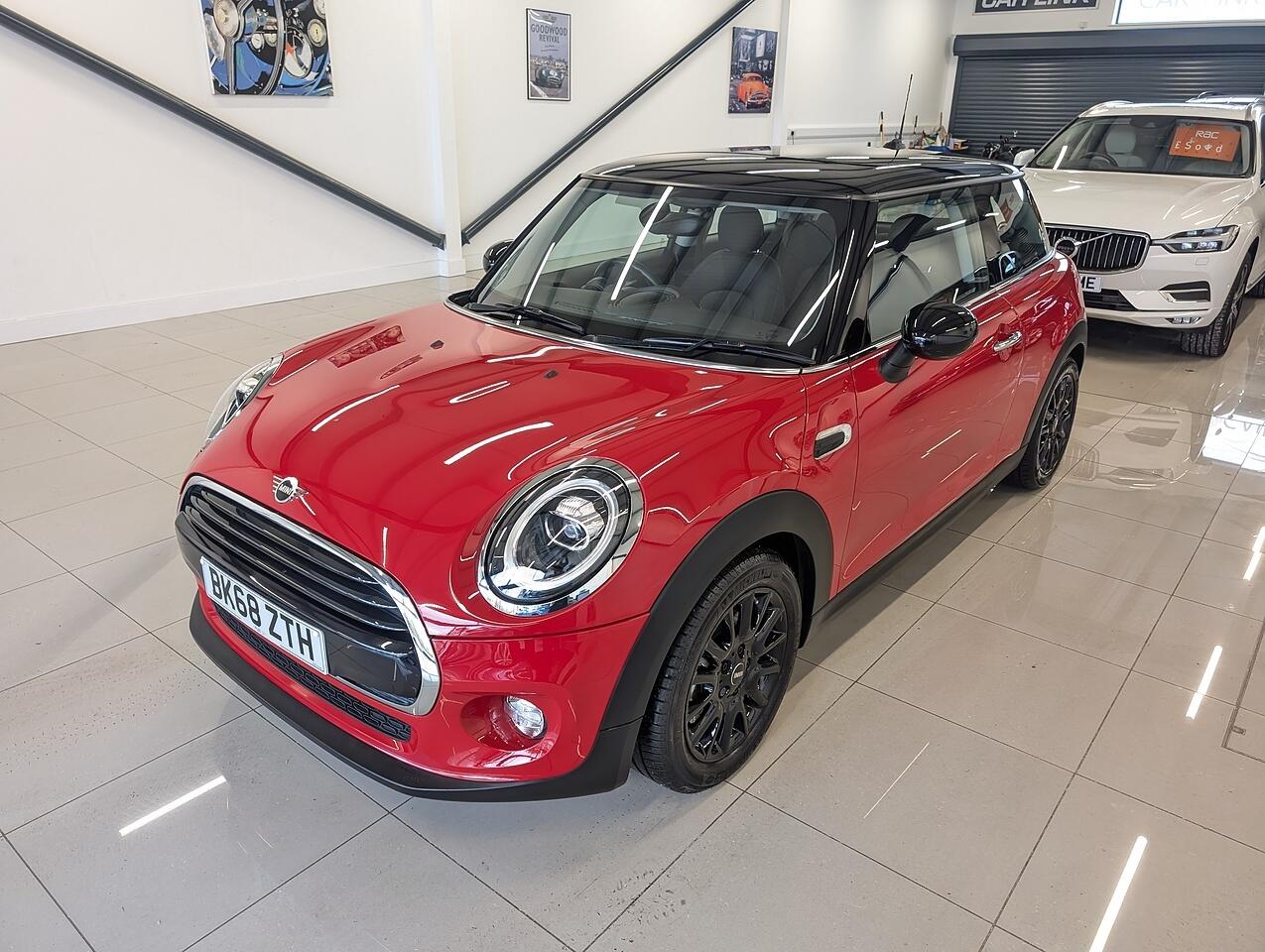 Used MINI Hatch 2018 for sale - 77092699: Photo 2