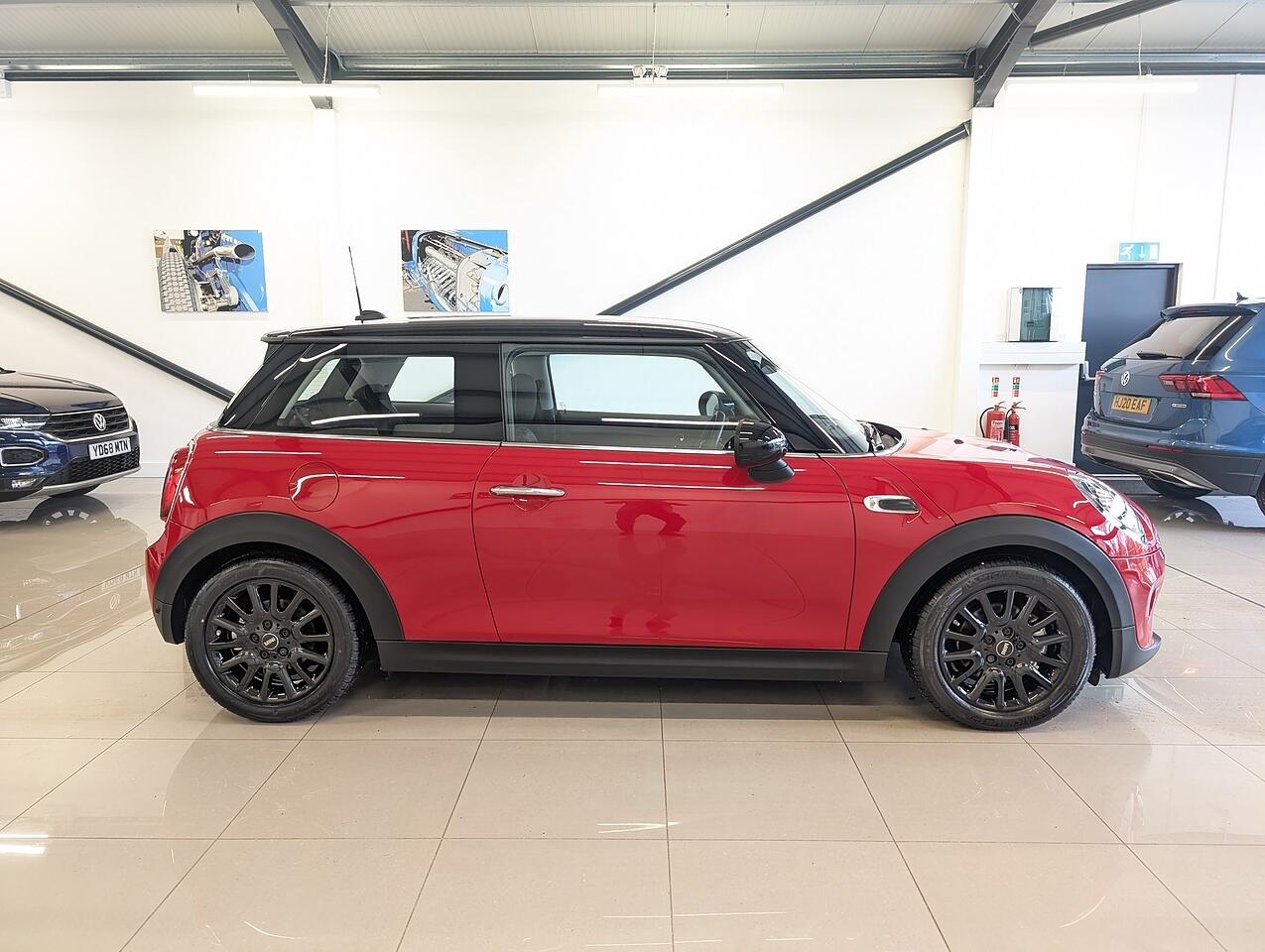 Used MINI Hatch 2018 for sale - 77092699: Photo 6