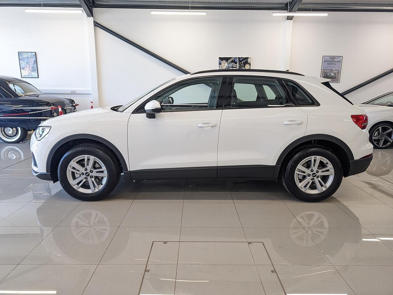 Used Audi Q3 2021 for sale - 75979927: Photo 3