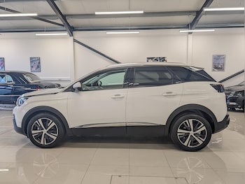 Used Peugeot 3008 2019 for sale - 76914901: Photo