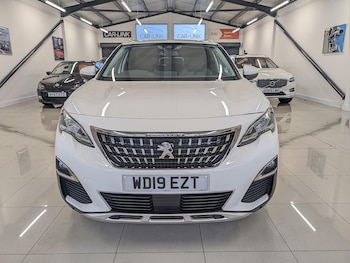 Used Peugeot 3008 2019 for sale - 76914901: Photo
