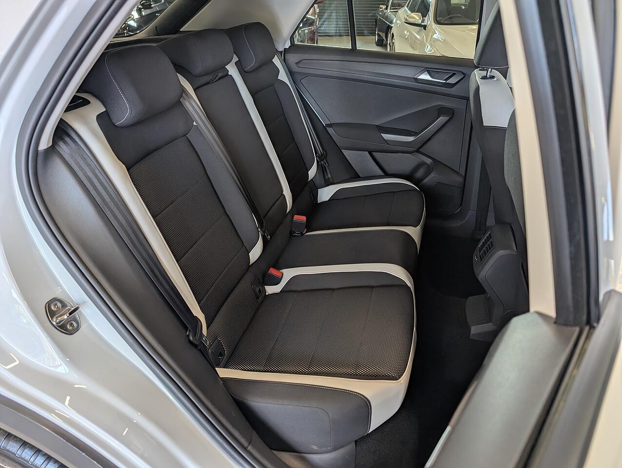 Used Volkswagen T-Roc 2018 for sale - 76328272: Photo 10