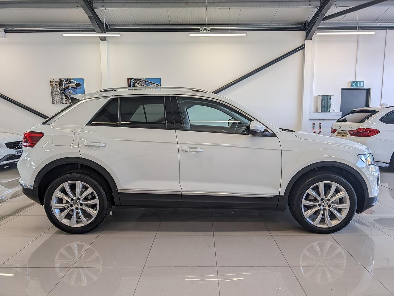 Used Volkswagen T-Roc 2018 for sale - 76328272: Photo 6