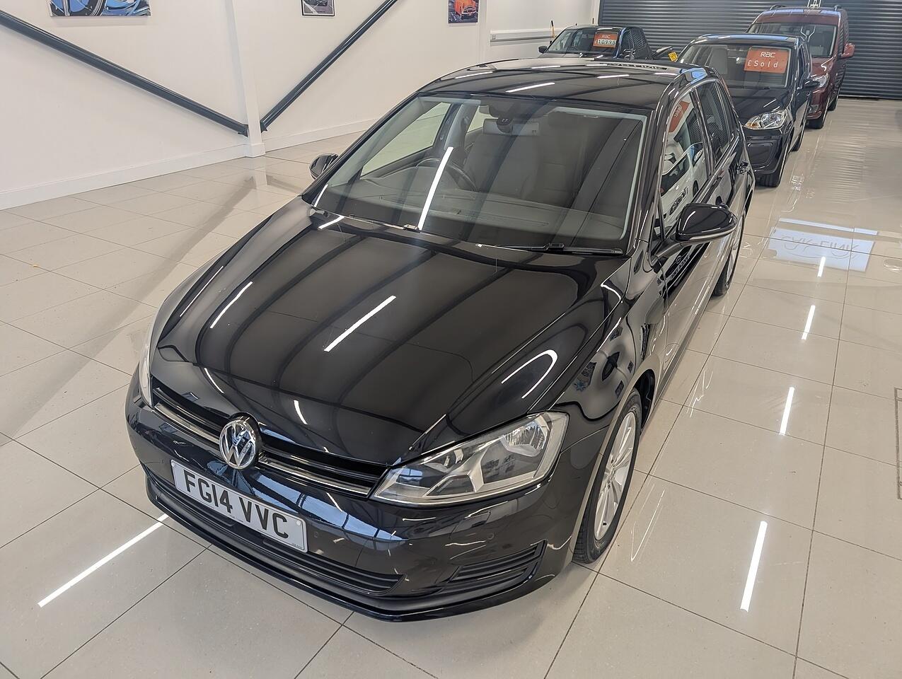 Used Volkswagen Golf 2014 for sale - 76375607: Photo 2