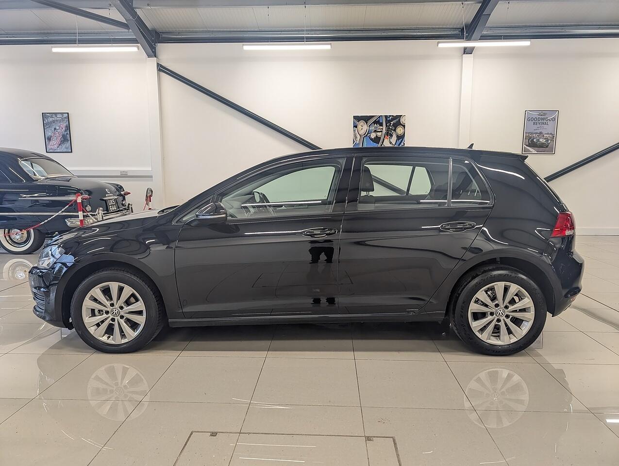 Used Volkswagen Golf 2014 for sale - 76375607: Photo 3