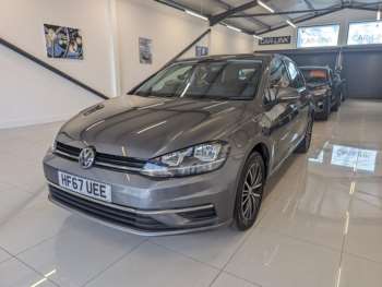Used Volkswagen Golf 2017 for sale - 75410215: Photo