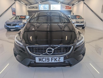 Used Volvo V40 2019 for sale - 75929974: Photo
