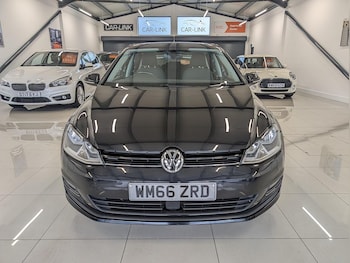 Used Volkswagen Golf 2017 for sale - 76557006: Photo