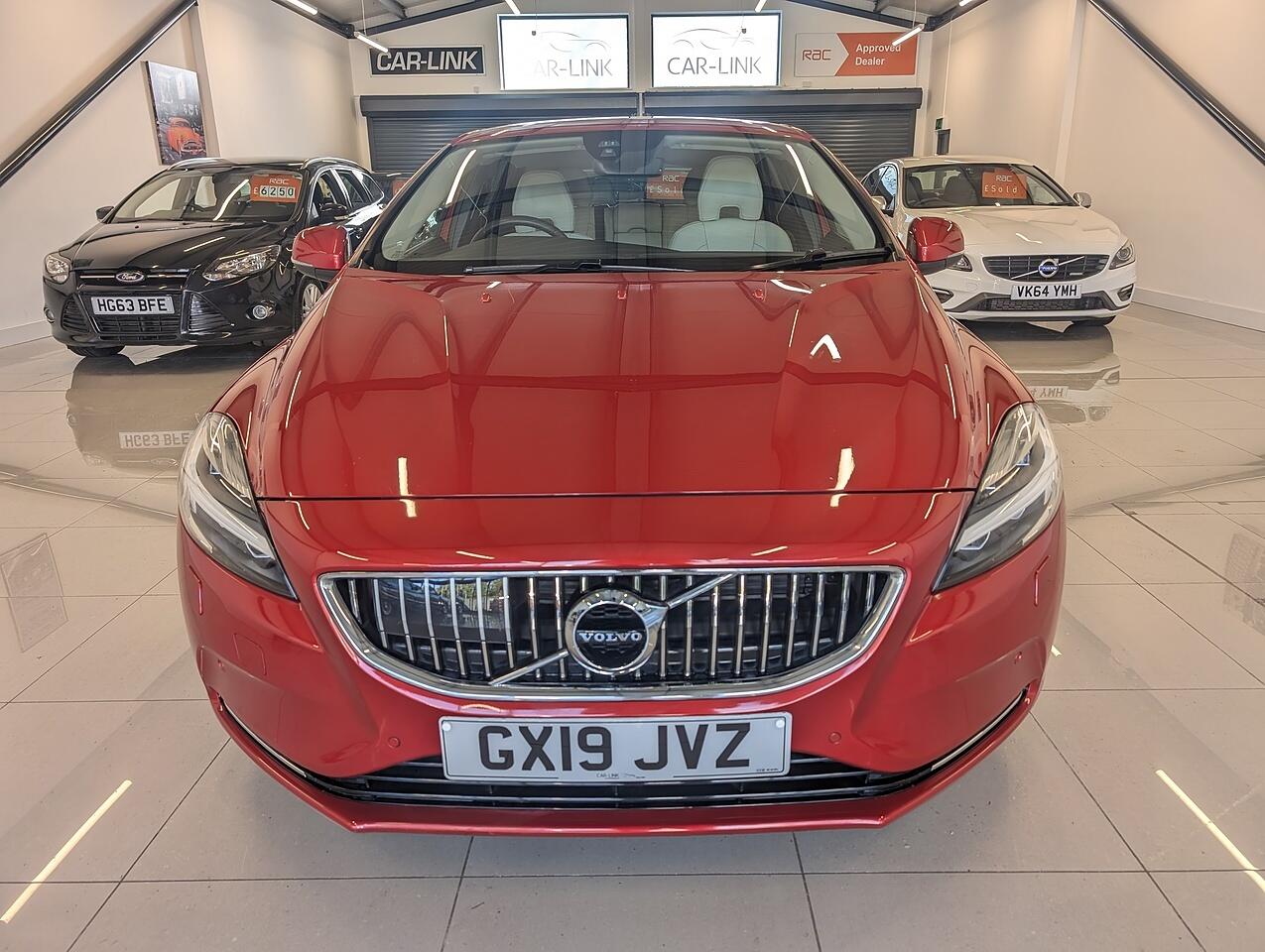 Used Volvo V40 2019 for sale - 76332218: Photo 4