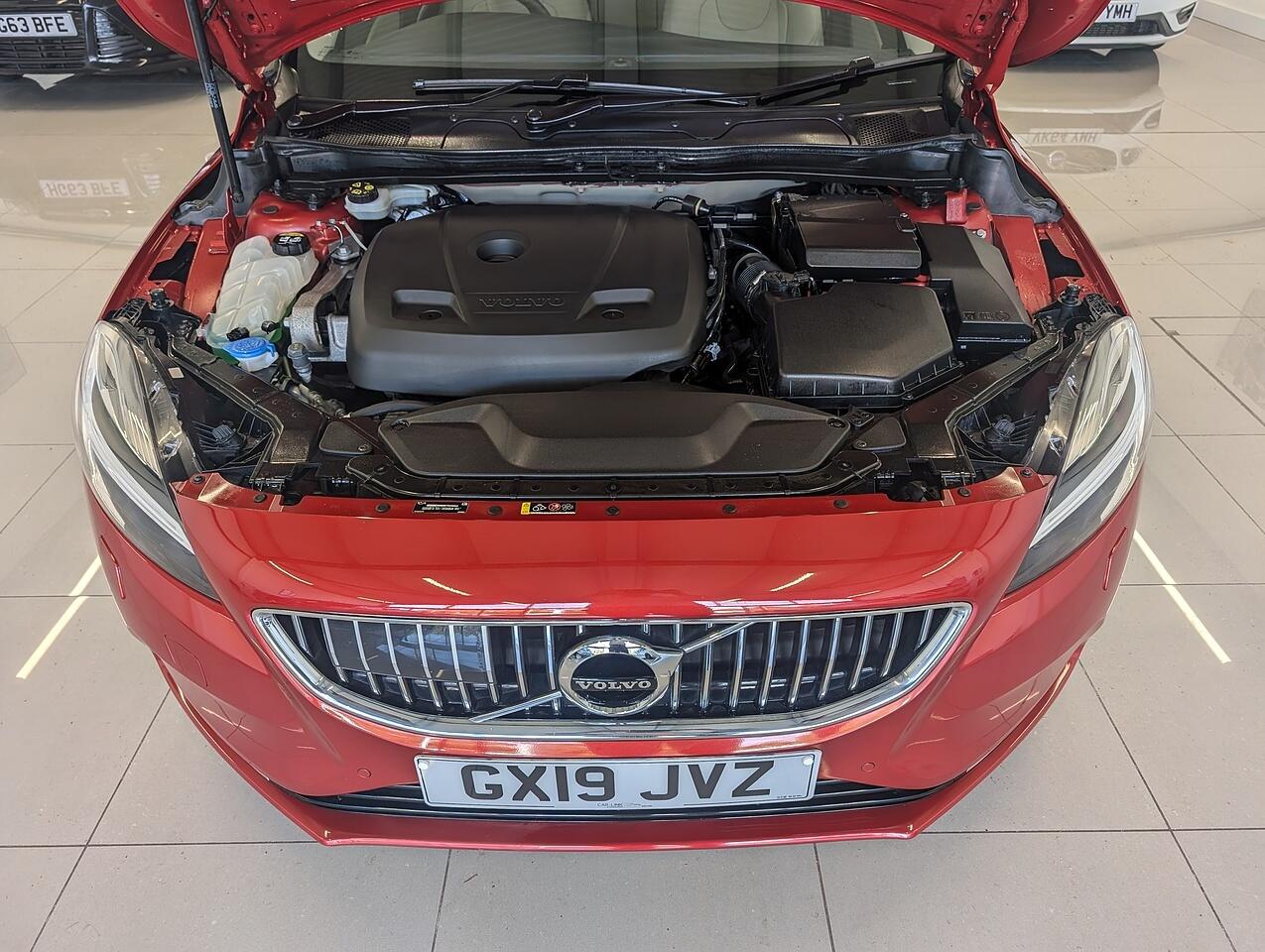 Used Volvo V40 2019 for sale - 76332218: Photo 5