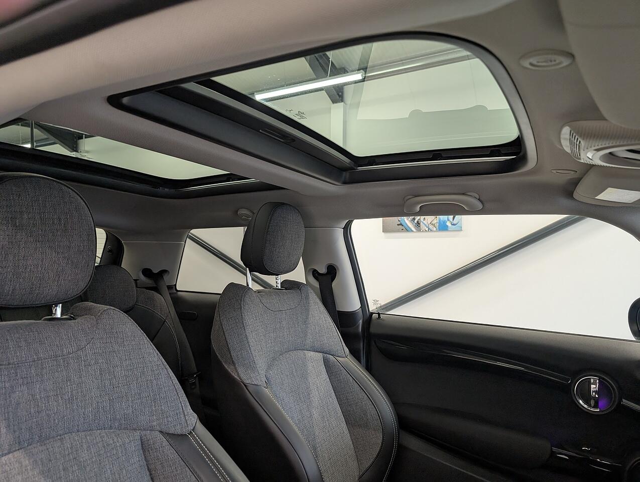 Used MINI Hatch 2018 for sale - 76390139: Photo 10