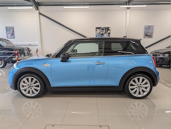Used MINI Hatch 2018 for sale - 76390139: Photo