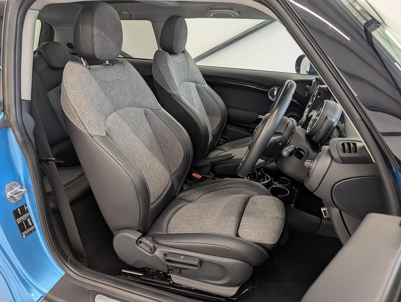 Used MINI Hatch 2018 for sale - 76390139: Photo 9