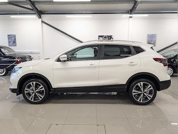 Used Nissan Qashqai 2018 for sale - 76390207: Photo