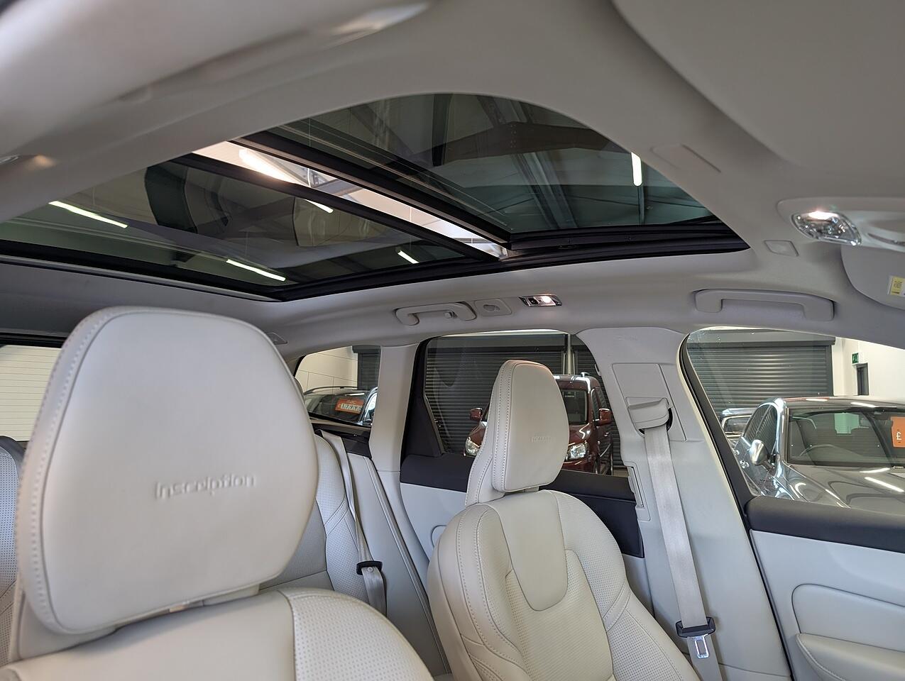 Used Volvo XC60 2018 for sale - 76074416: Photo 5