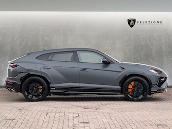 Used Lamborghini Urus undefined for sale - 77641477: Photo