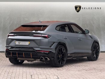 Used Lamborghini Urus undefined for sale - 77641477: Photo