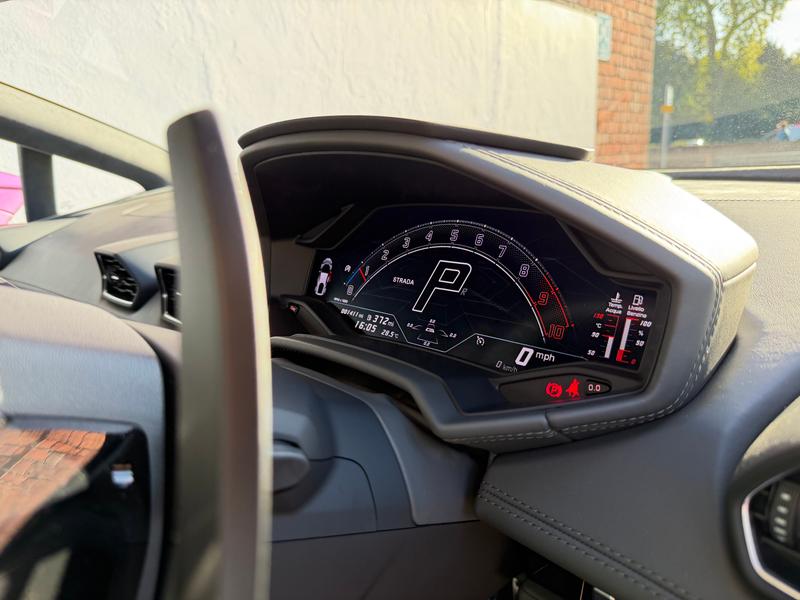 Used Lamborghini Huracan 2023 for sale - 76722812: Photo 12