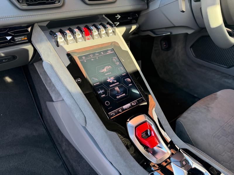 Used Lamborghini Huracan 2023 for sale - 76722812: Photo 16