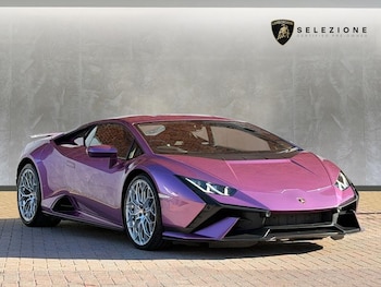 2023 - 5.2 V10 640 Tecnica 2dr Auto