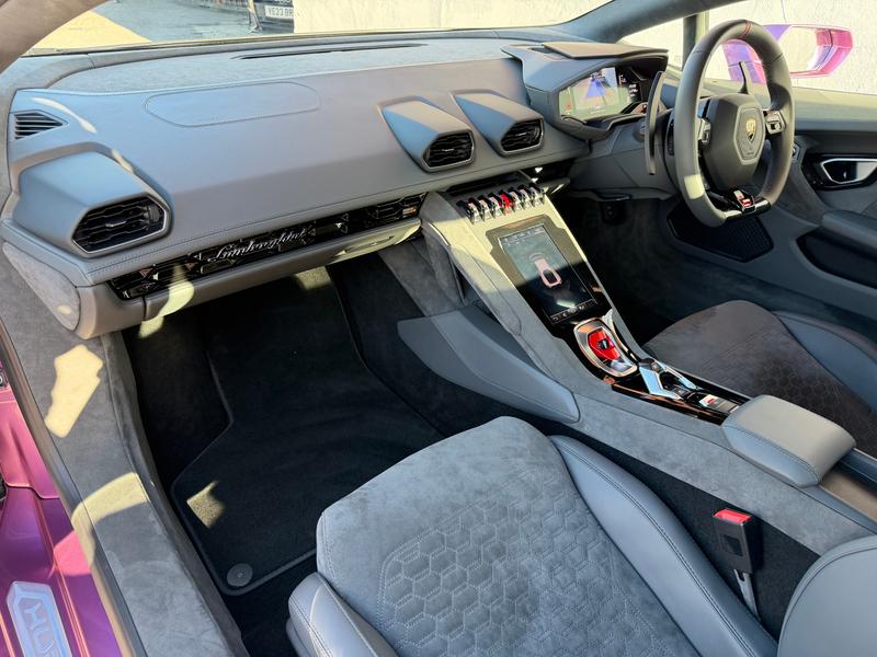 Used Lamborghini Huracan 2023 for sale - 76722812: Photo 7