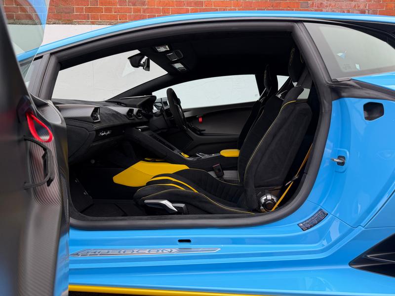 Used Lamborghini Huracan 2023 for sale - 76340158: Photo 10