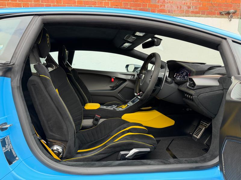 Used Lamborghini Huracan 2023 for sale - 76340158: Photo 14