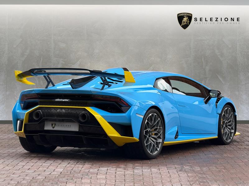 Used Lamborghini Huracan 2023 for sale - 76340158: Photo 3