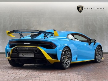 Used Lamborghini Huracan 2023 for sale - 76340158: Photo
