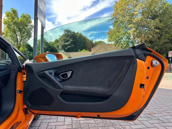 Used Lamborghini Huracan 2016 for sale - 75805706: Photo 13