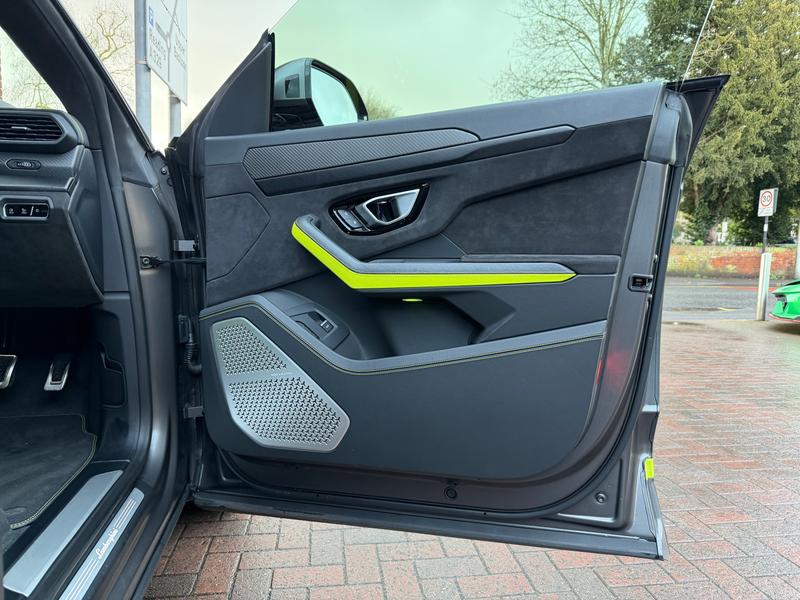 Used Lamborghini Urus 2022 for sale - 77665648: Photo 14