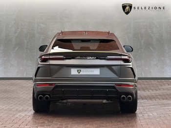 Used Lamborghini Urus 2022 for sale - 77665648: Photo