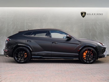 Used Lamborghini Urus 2023 for sale - 78529859: Photo
