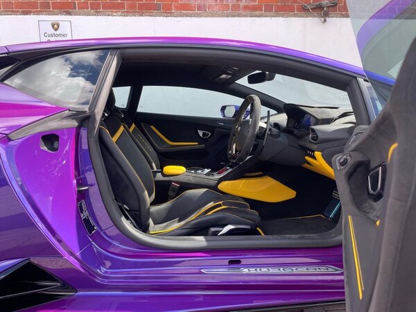 Used Lamborghini Huracan 2023 for sale - 75908318: Photo 10