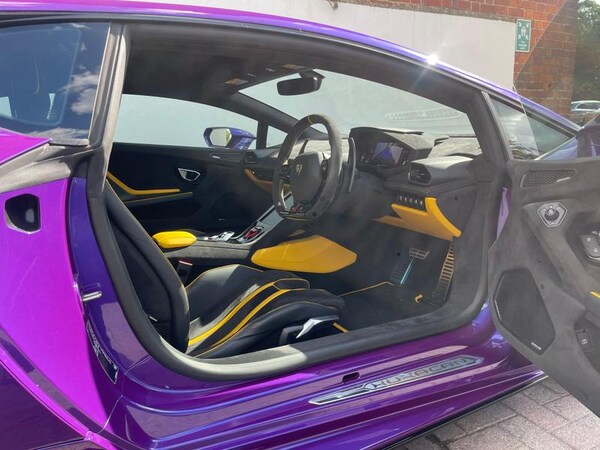 Used Lamborghini Huracan 2023 for sale - 75908318: Photo 12
