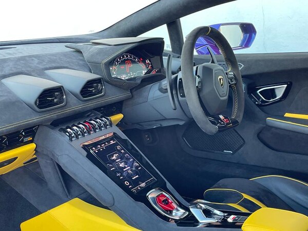 Used Lamborghini Huracan 2023 for sale - 75908318: Photo 6