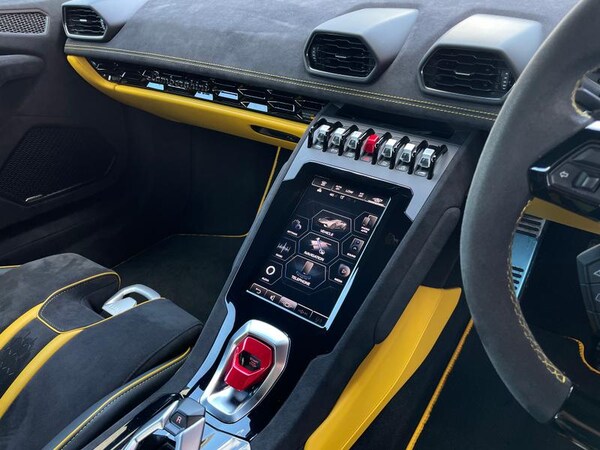 Used Lamborghini Huracan 2023 for sale - 75908318: Photo 7