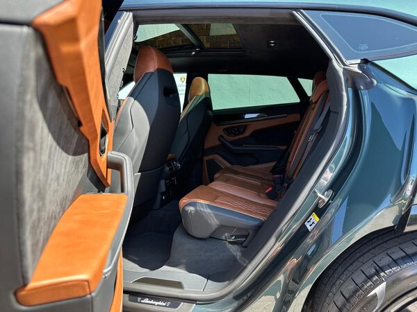 Used Lamborghini Urus 2023 for sale - 75137548: Photo 11
