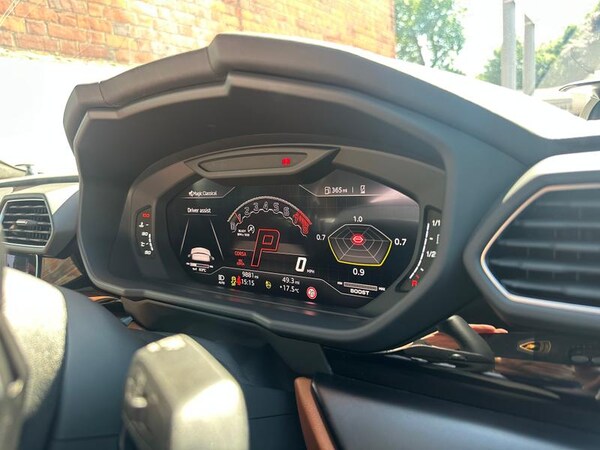 Used Lamborghini Urus 2023 for sale - 75137548: Photo 15