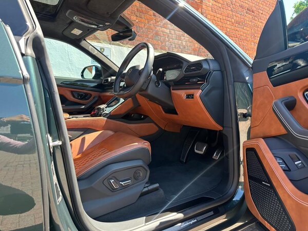 Used Lamborghini Urus 2023 for sale - 75137548: Photo 17