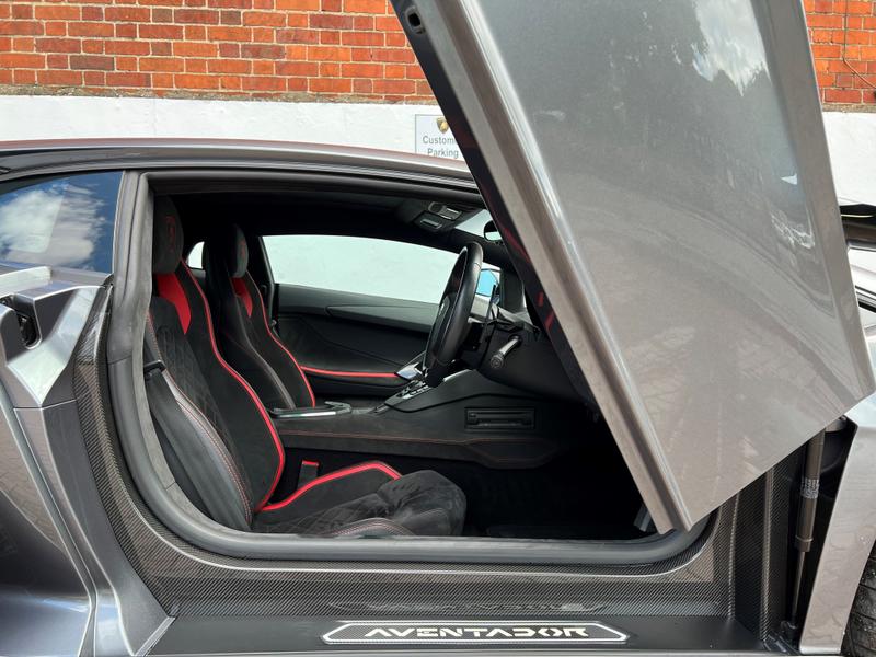 Used Lamborghini Aventador 2018 for sale - 76322231: Photo 13