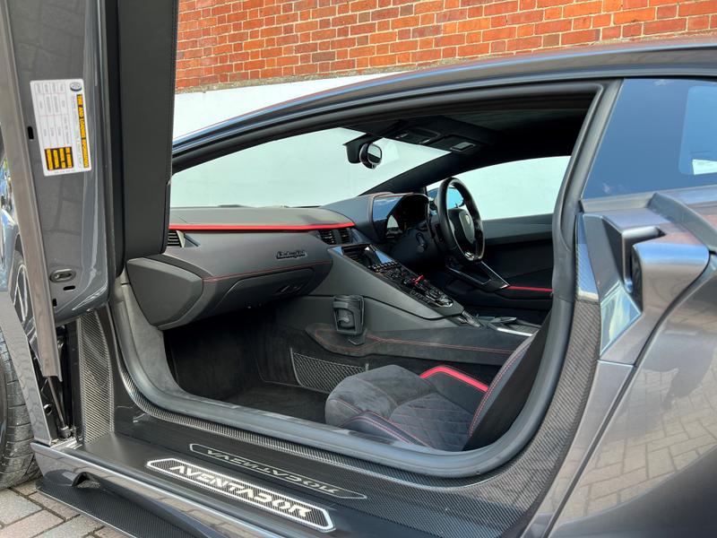 Used Lamborghini Aventador 2018 for sale - 76322231: Photo 6